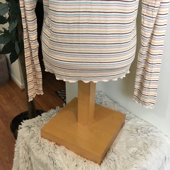 SO XL long sleeve ribbed tee w/ruffle hem green yellow - Picture 7 of 12